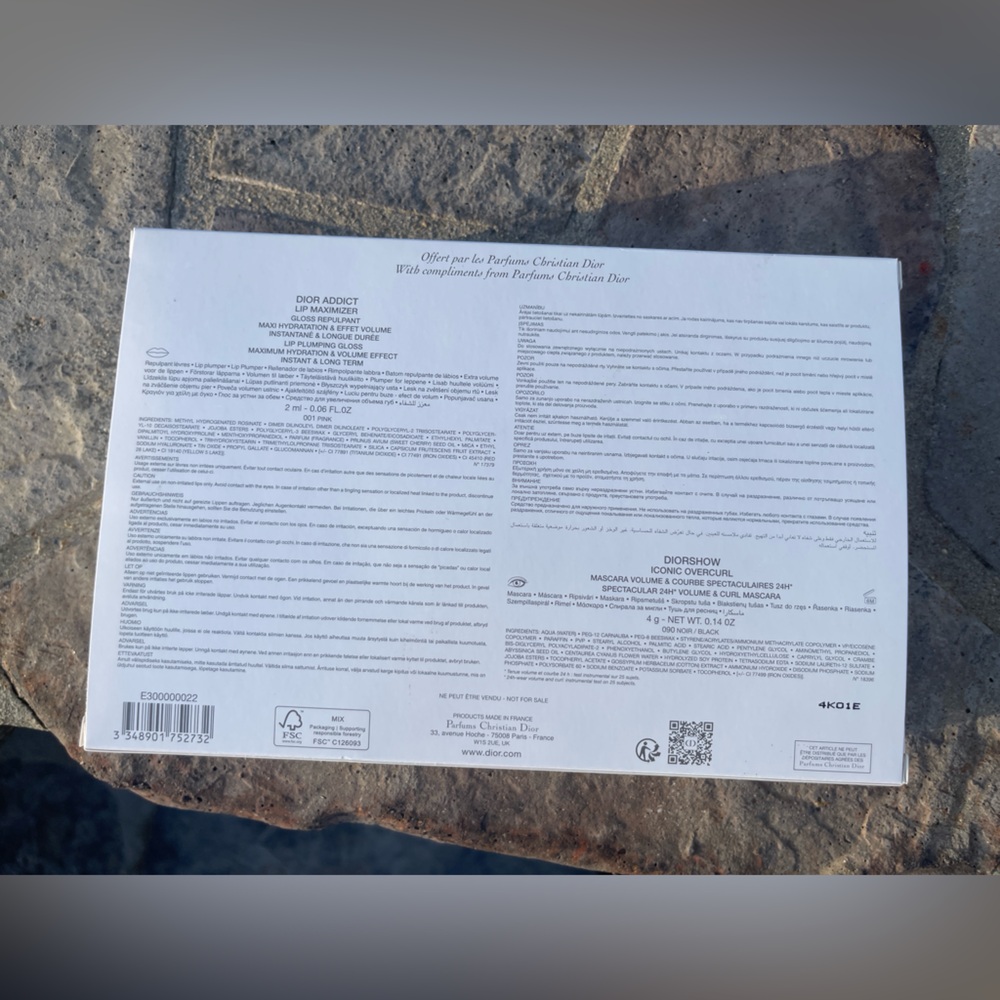 Dior Pink Clutch with Lip Gloss and Mascara - Picture 5 of 12